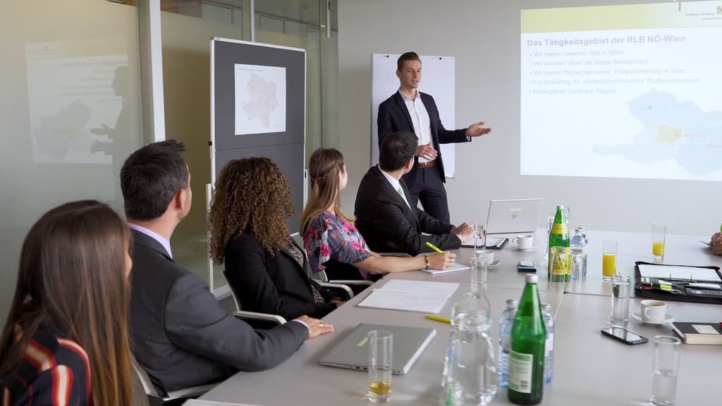 Einblicke in den Alltag der Trainees und Praktikanten der Raiffeisenlandesbank NÖ Wien 