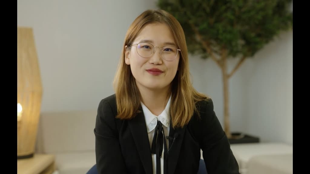 Meet our Teams - Seo Hee - Advanced Talent Manager France