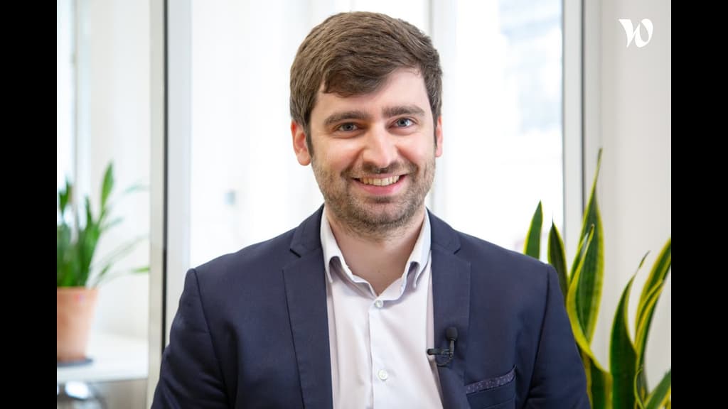 Tom, anciennement Senior Consultant, aujourd'hui Manager