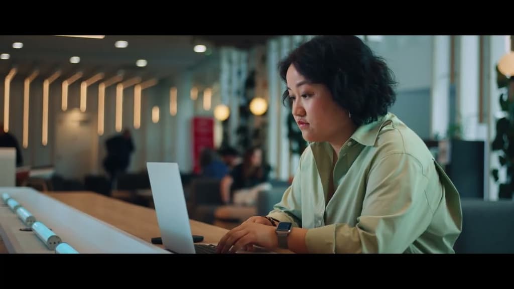 REJOIGNEZ NOUS POUR CREER L'AVENIR DE LA BEAUTÉ GRÂCE À LA TECHNOLOGIE.