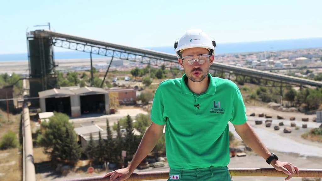 Chef de carrière industrie ciment