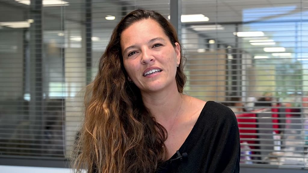 Laura - De Gestionnaire CRC à Experte à Distance chez ELEX