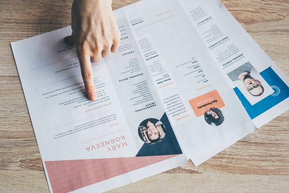 Candidat à un emploi qui sort du lot