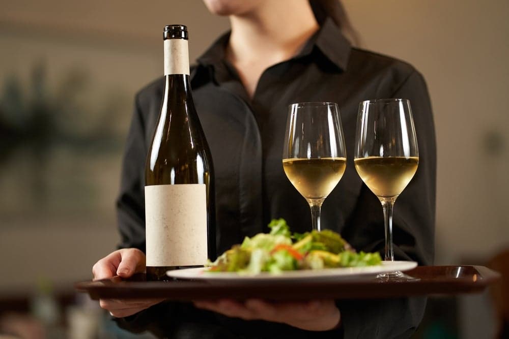 Emploi saisonnier de serveur
