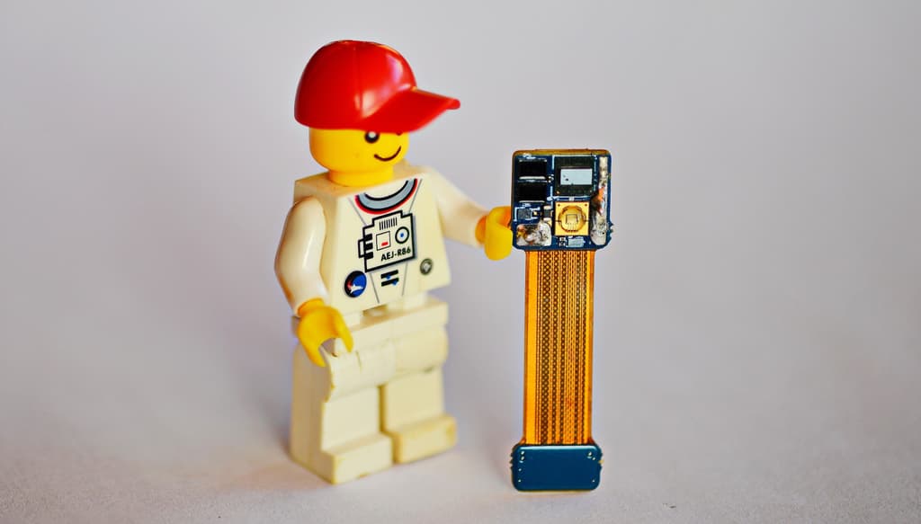 Nous sommes les premiers au monde à avoir miniaturisé la technologie LiFi en une puce, plus petite qu'une pièce de 1 centime !