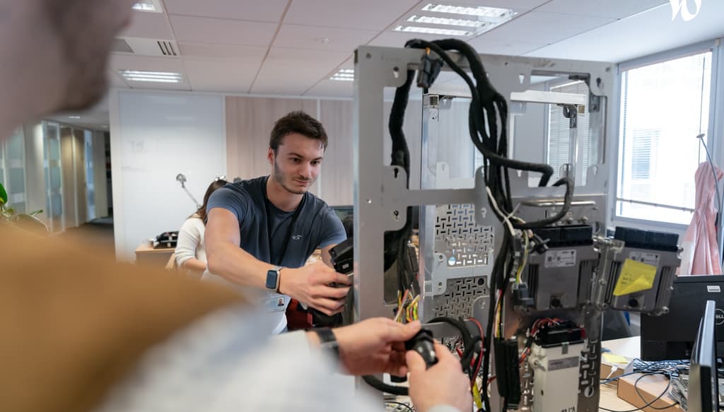 "LGM c'est un groupe où tu trouveras des compétences techniques qui te permettront d'évoluer dans un environnement de convivialité.”