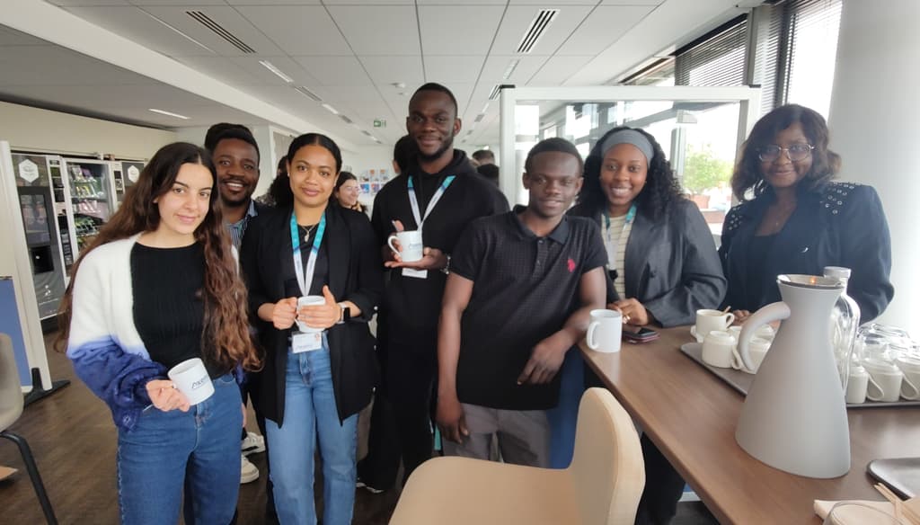 Café rencontre entre alternants et stagiaires d'Axens