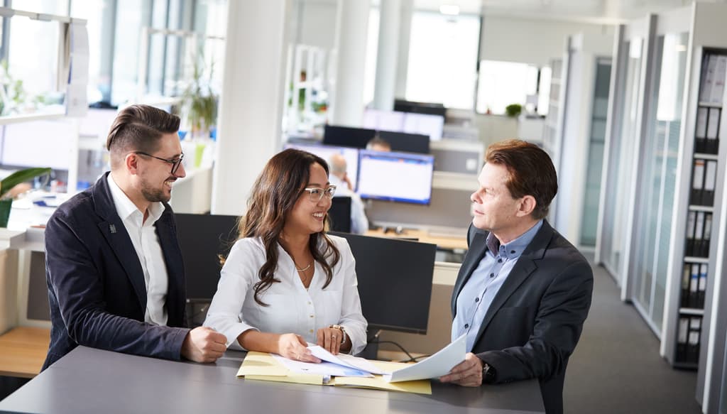 Open spaces to have discussions directly with colleagues