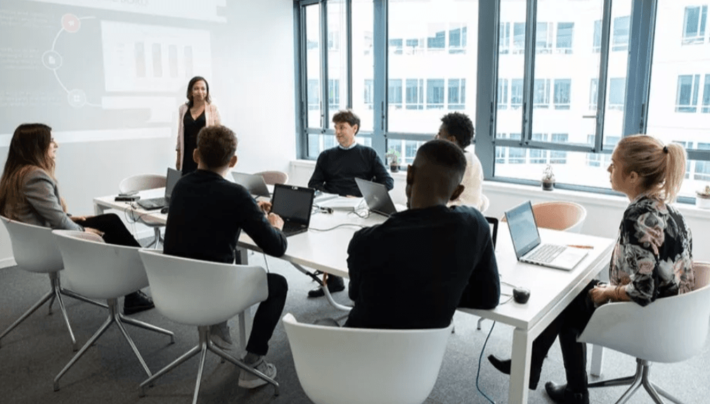 De par l’étendue de nos métiers et activités, nous avons la chance d’attirer des talents de tous horizons.
