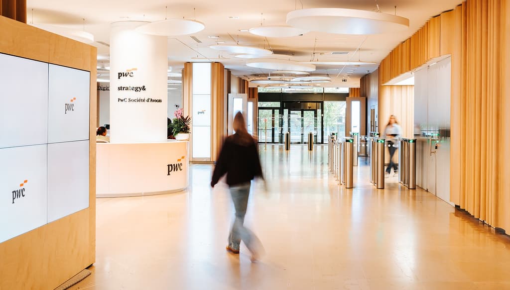 Hall, PwC Neuilly-sur-Seine