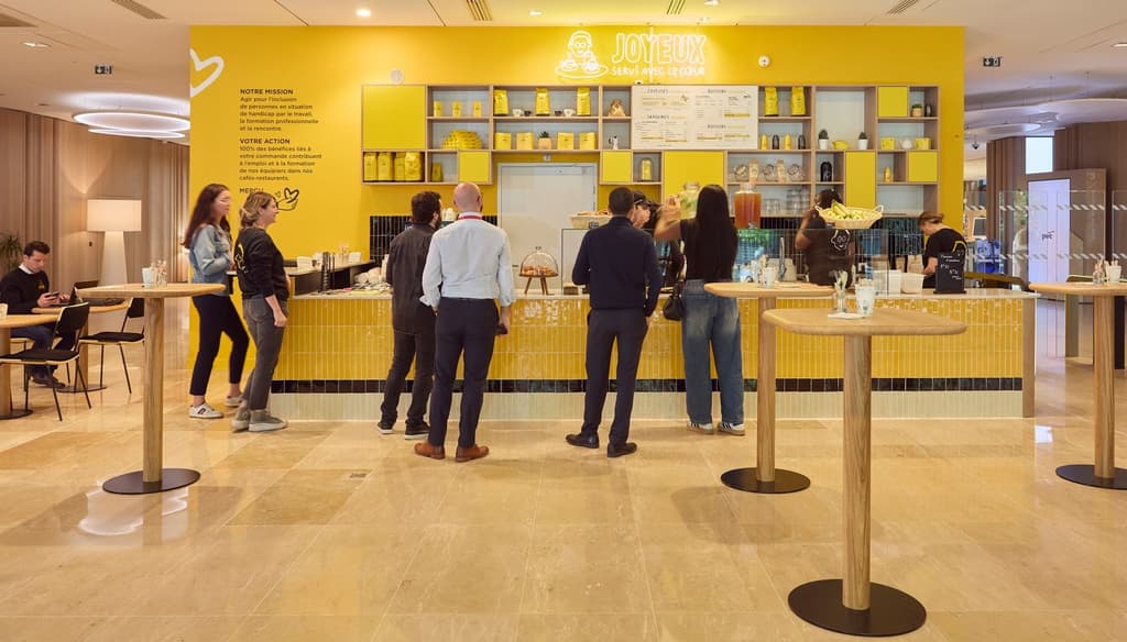 Café joyeux à Crystal Park