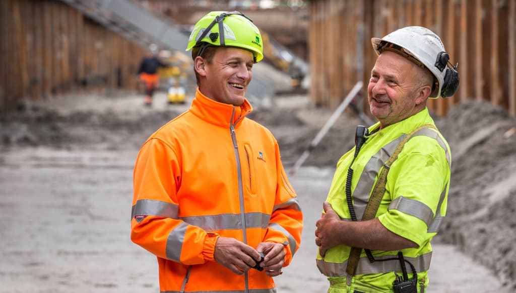 Kolleger på byggepladsen