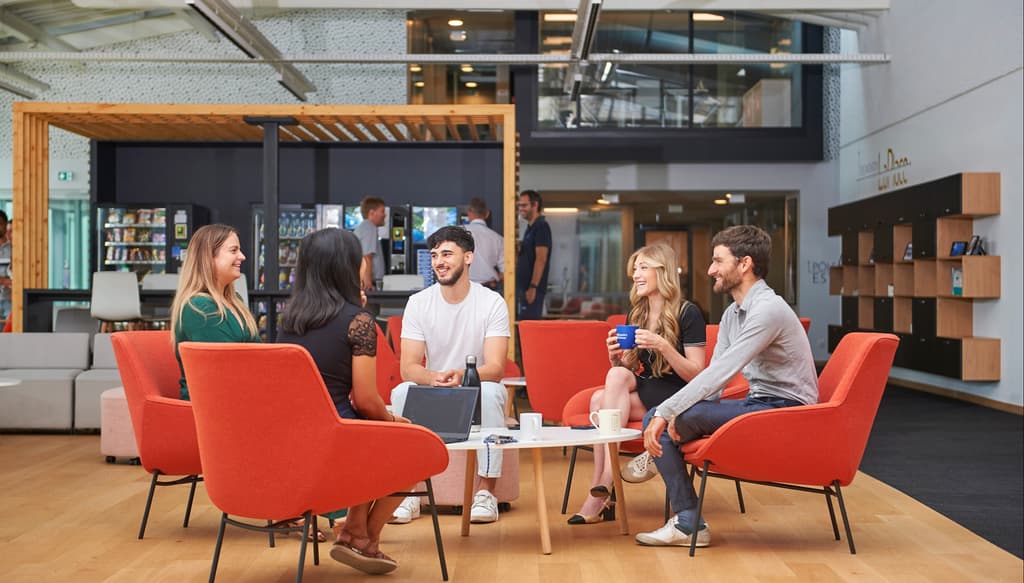 La Place : un endroit idéal pour faire une pause, situé à notre siège social à Benfeld.
