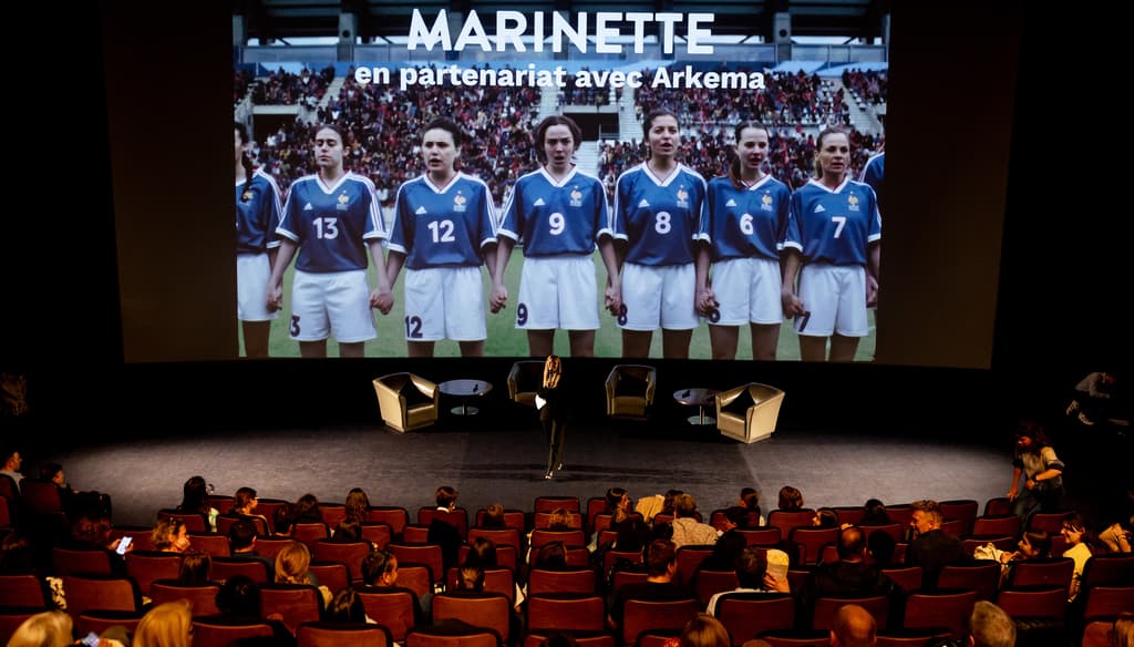 Organisation d'une avant-première au cinéma, du film éponyme "Marinette", dont Arkema est partenaire