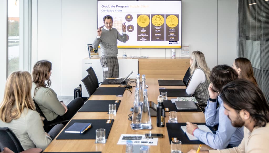 Behind the Scenes: Ein Teil unserer Graduates beim Onboarding in der Schweiz