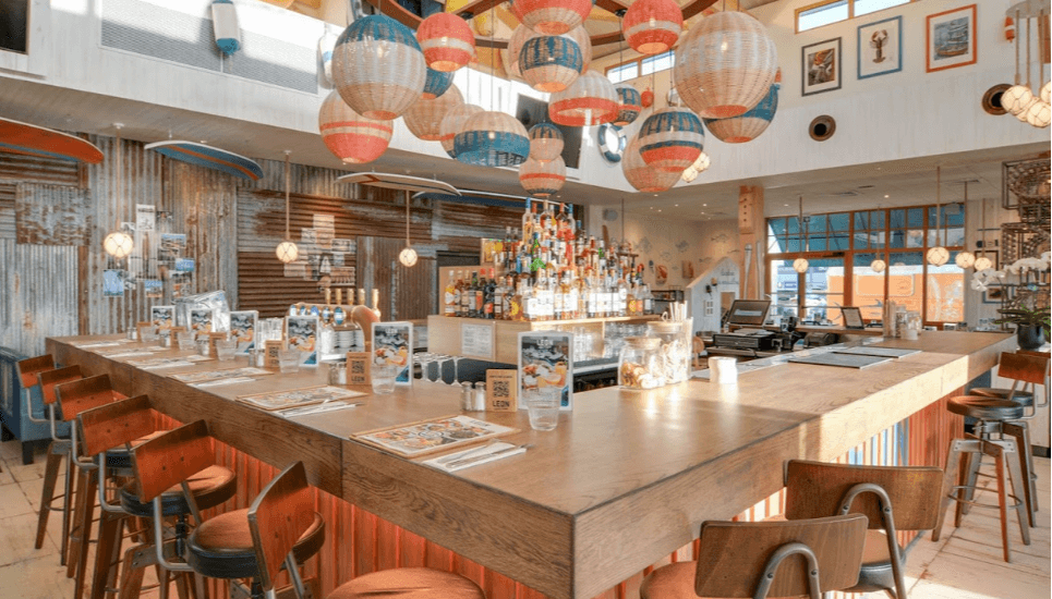 Léon Seafood & Cocktail