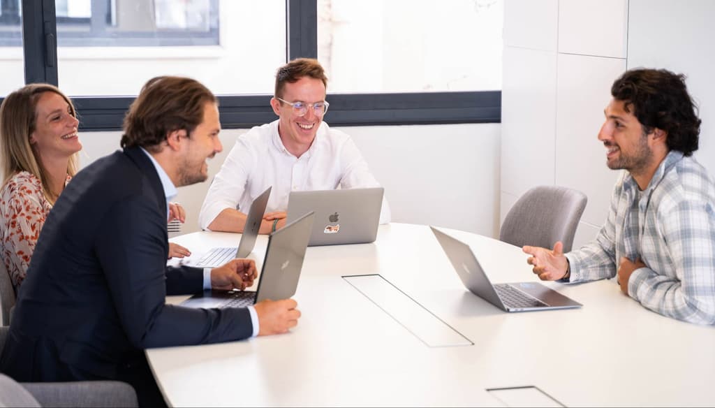 Rejoindre le groupe Reej, c'est partager son expertise dans une ambiance de travail agréable.