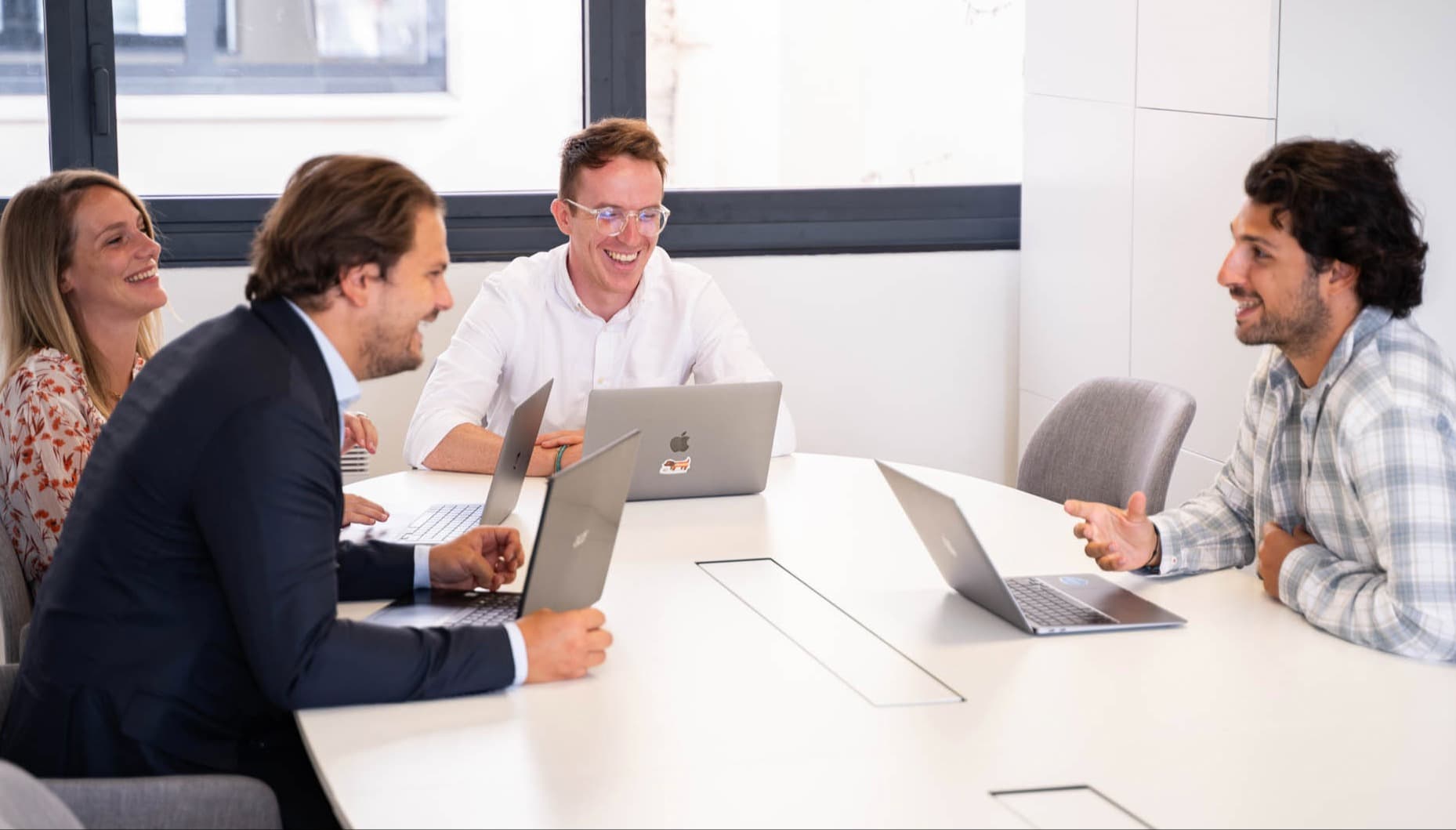 Rejoindre le groupe Reej, c'est partager son expertise dans une ambiance de travail agréable.