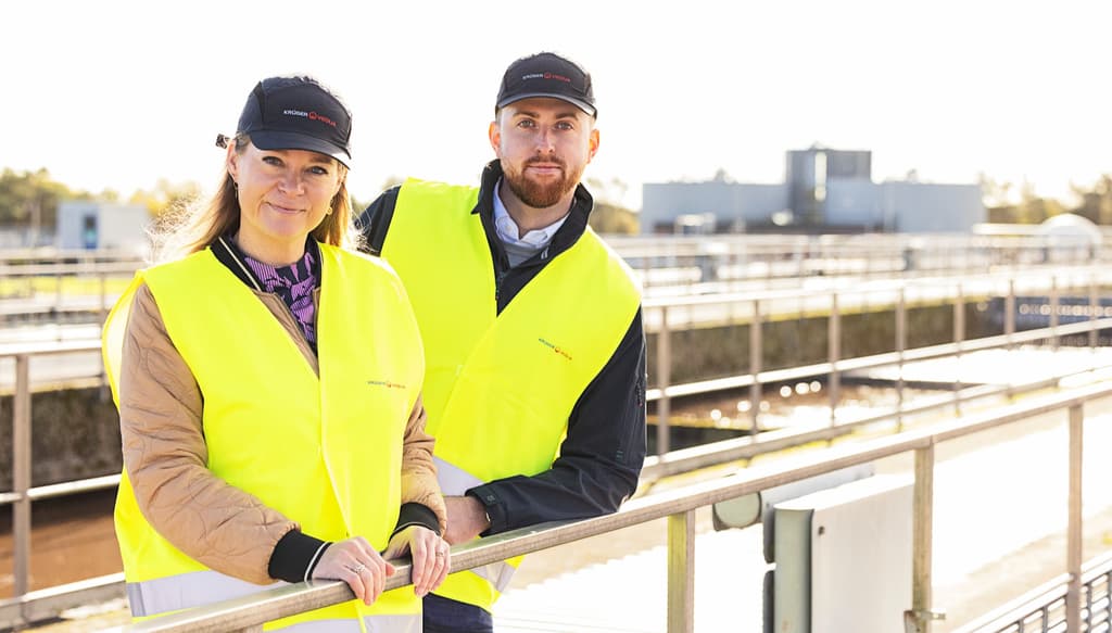 Colleagues on site.