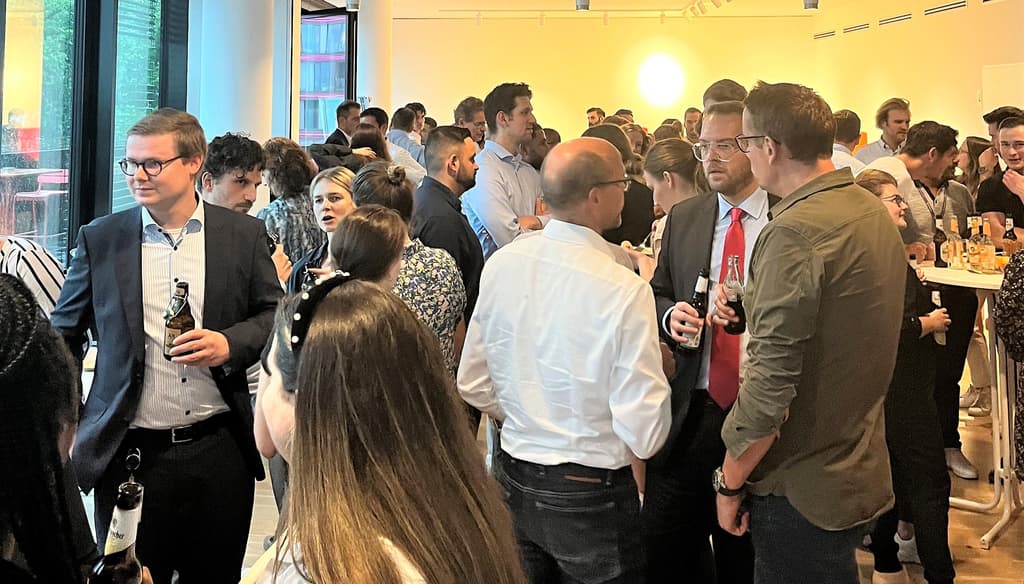 Einmal im Monat findet unser Social Thursday statt. Zeit, sich zu vernetzen!