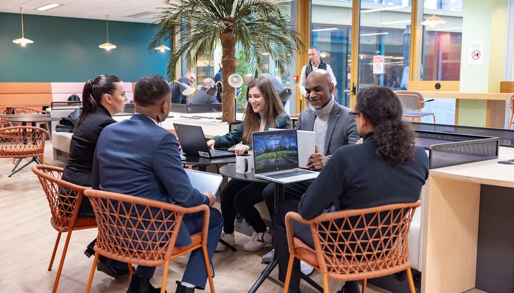 Collaborateurs au Technopole Les Dunes à Fontenay-sous-Bois