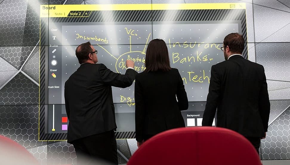 Kolleg:innen im EY Labor