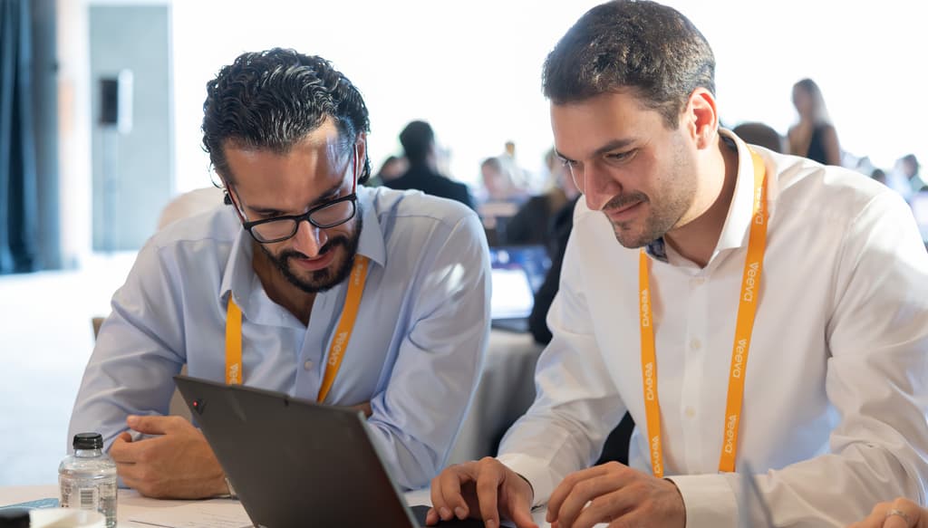 Tackling complex challenges together 💻 Join a team where your ideas matter.