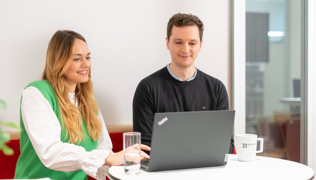 Teamarbeit- bei uns hilft man sich gegenseitig!