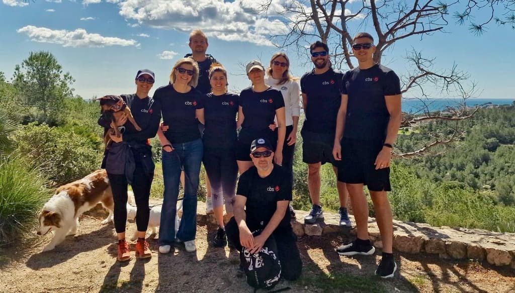 Team cbs Spain Charity Hike