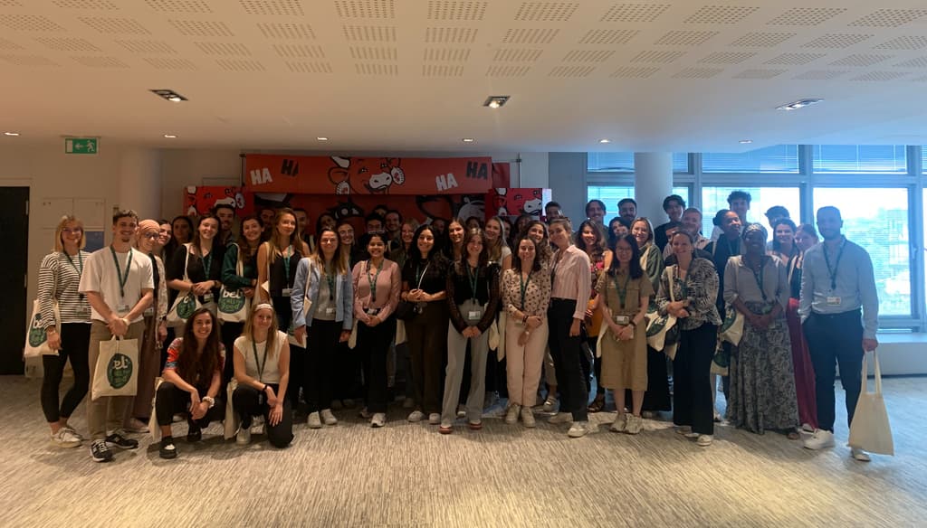 De l'audace, de la bienveillance mais pas que... avec notre communauté de stagiaires au Siège !