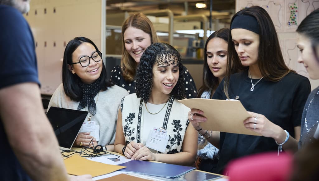 Visite des étudiants de l'ITECH au sein de notre atelier de Pierre-Bénite