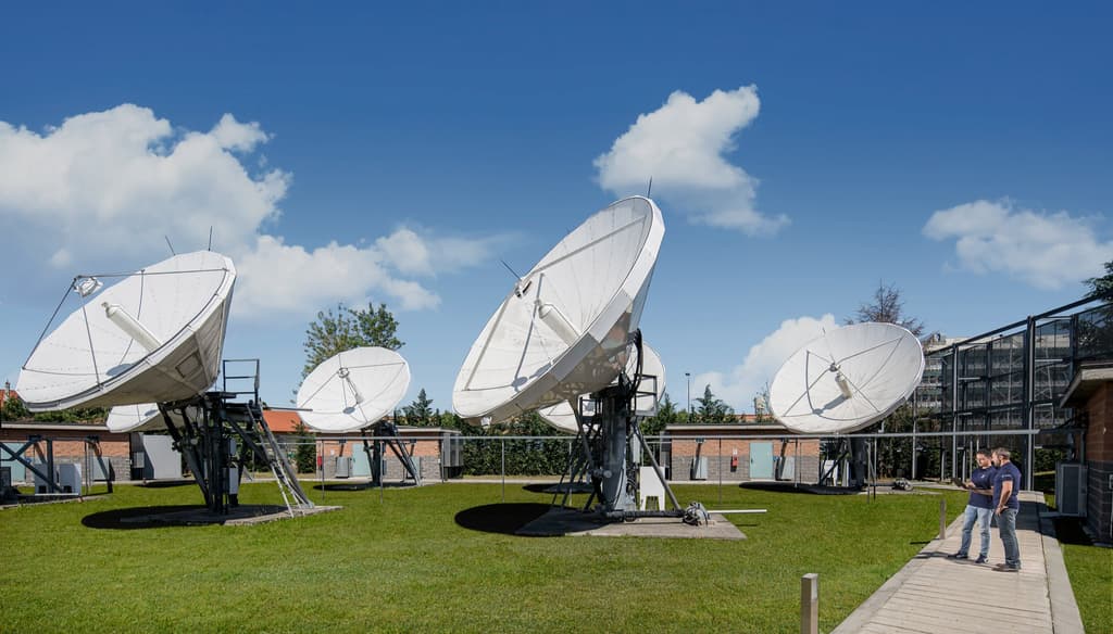 The Skylogic teleport, located in Turin, specializes in the provisioning and delivery of broadband services over Europe and Africa