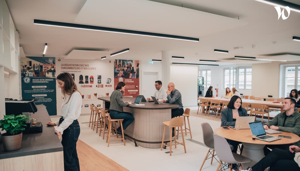 Notre cafétaria : un espace convivial pour le déjeuner et les pauses café ;)