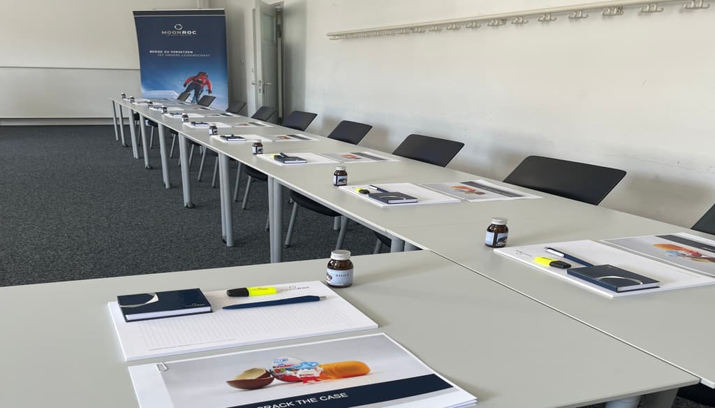 Uni Workshop - Crack the Case