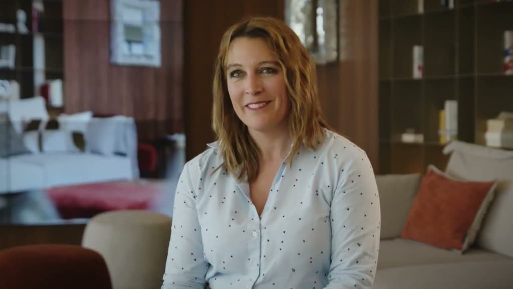 Découvrez le quotidien de Laura, commerciale LOSTE