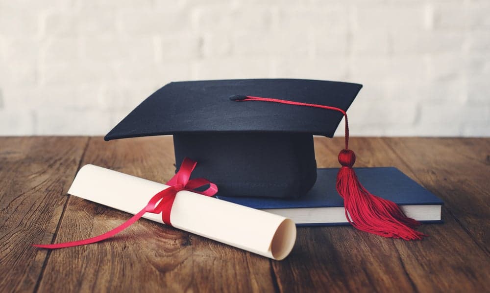 Chapeau de diplômé
