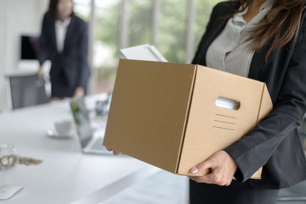 Étudiant qui démissionne de son job