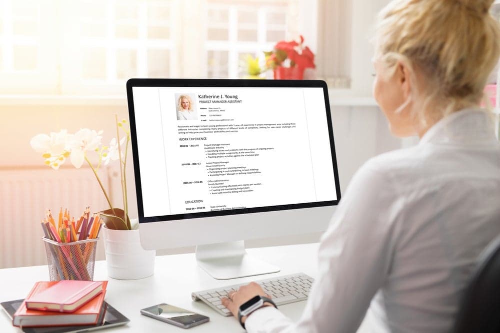 Création d'un CV en ligne