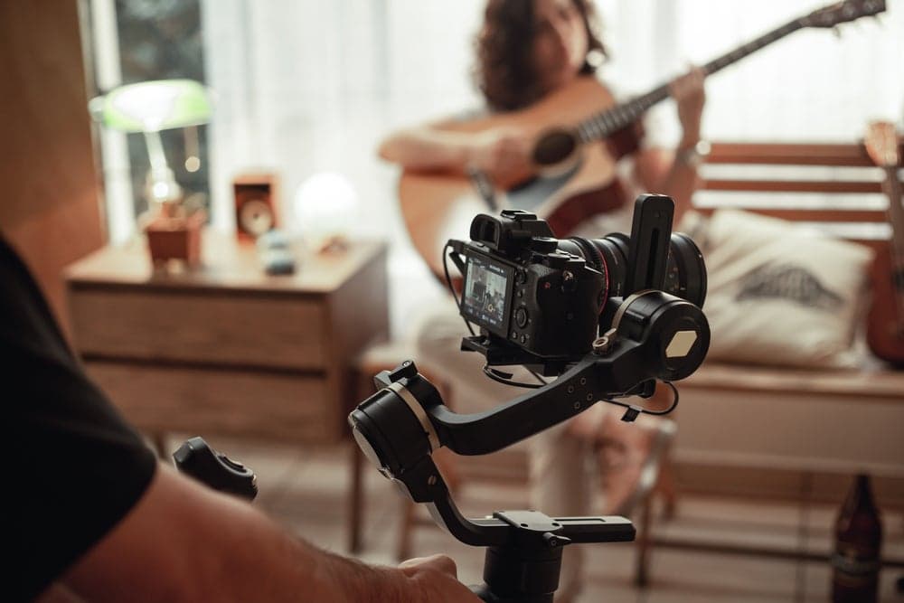 Etudiant stagiaire en audiovisuel